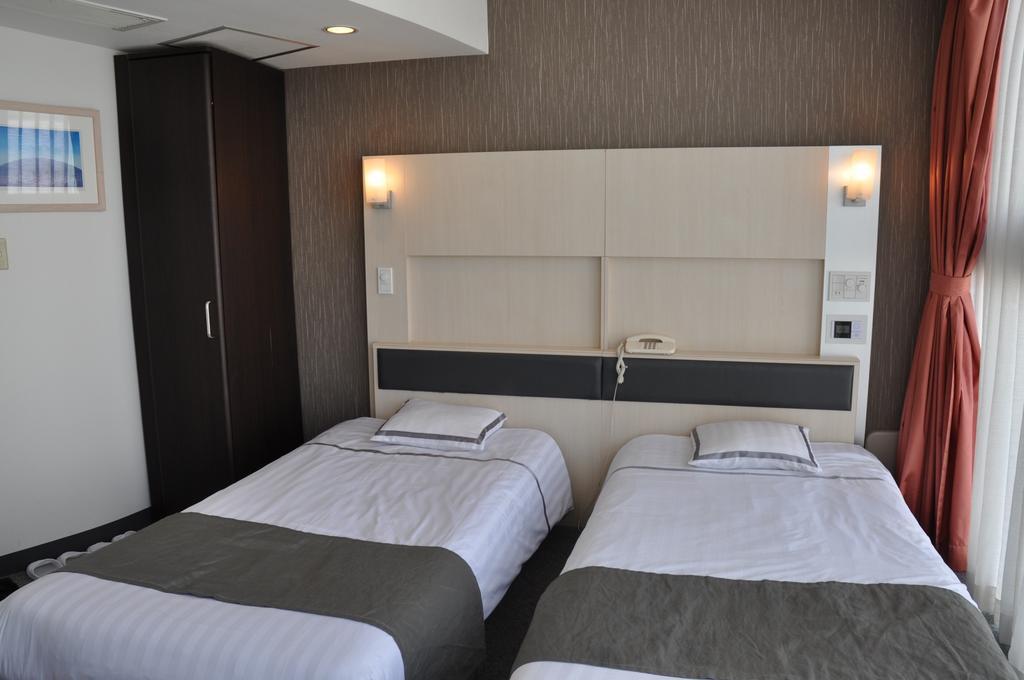 Hotel West Numazu Habitación foto